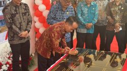 HUT RI ke-81, Bupati Sintang Resmikan 22 Proyek Pembangunan