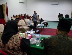 Bupati Sintang Paparkan Komitmen Keterbukaan Informasi Publik di Hadapan Komisi Informasi Kalbar